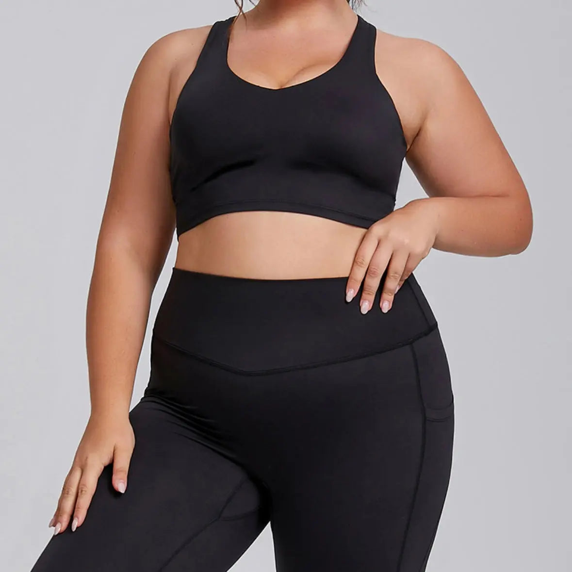 Legging KIVARA grande taille à poches latérales Kivara Wear