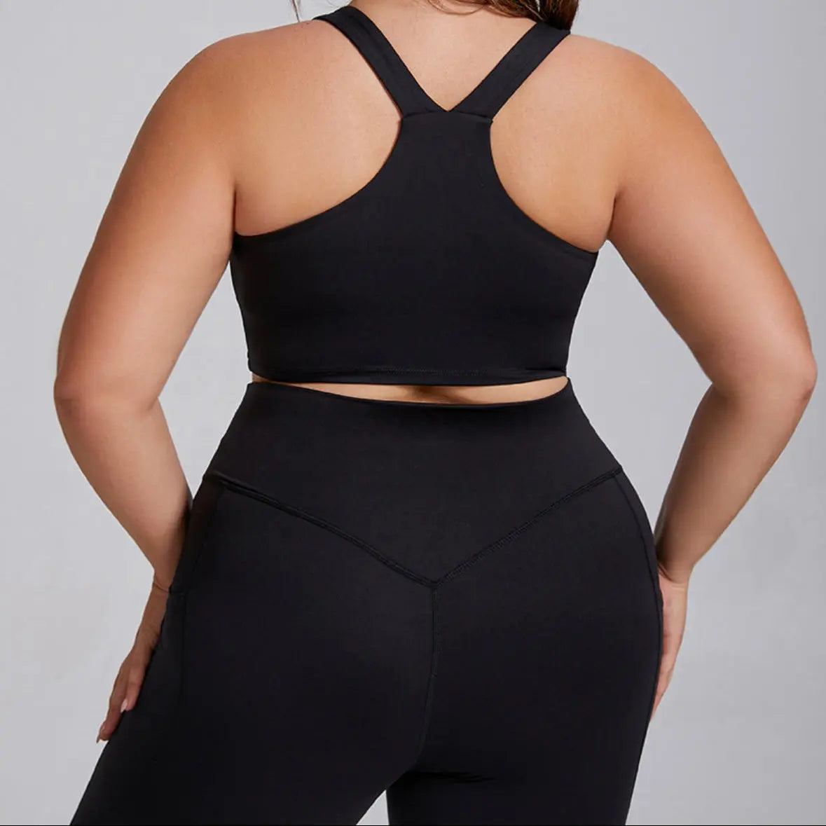 Legging KIVARA grande taille à poches latérales Kivara Wear